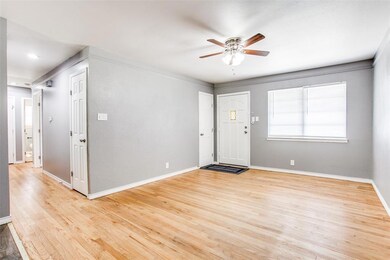 764 Betty Ln, Hurst, TX 76053 - photo 4