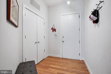 2357 Champlain St NW unit 302, Washington, DC 20009 - photo 2