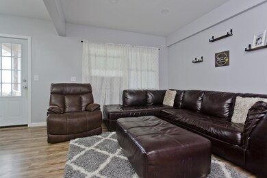 20 James St, Holyoke, MA 01040 - photo 3