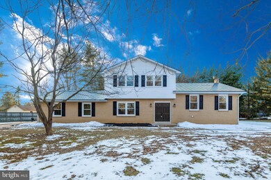 8002 Runnymeade Dr, Frederick, MD 21702 - photo 2