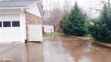 711 Maynard St, Shelby, NC 28152 - photo 3