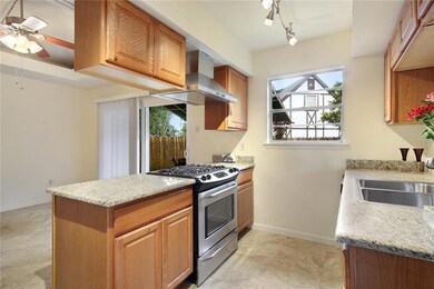 Brand new kitchen with new granite countertops, fl