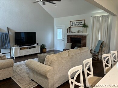 187 Killarney Dr, Ardmore, OK 73401 - photo 6