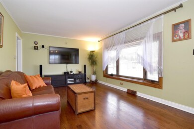 2155 Chase Ave, Des Plaines, IL 60018 - photo 5