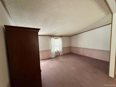 11359 N Lake Dr, Fenton, MI 48430 - photo 6