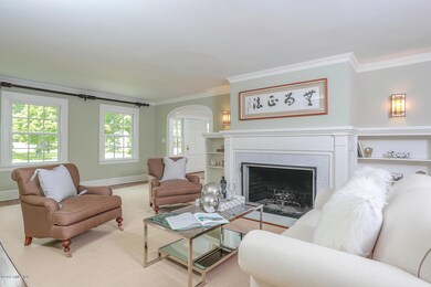 8 Willow Rd Riverside CT 06878-large-028
