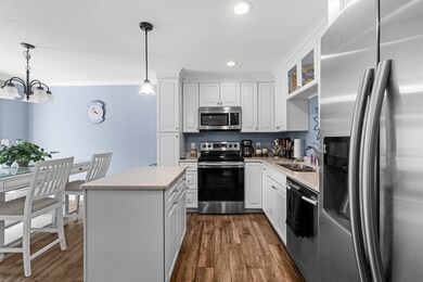 16 Beverly's Way unit 16, Lakeville, MA 02347 - photo 5