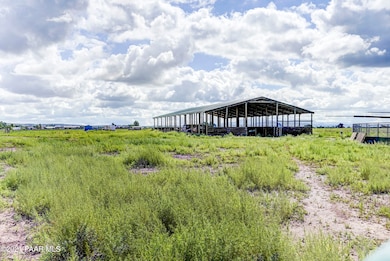 25755 N Trinity Ranch Rd, Paulden, AZ 86334 - photo 7