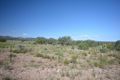 21525 N Ridge View Rd, Paulden, AZ 86334 - photo 6