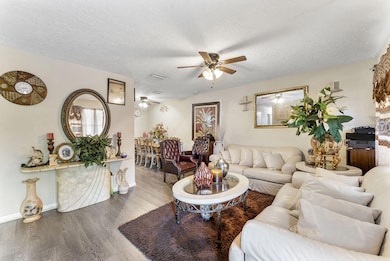 457 Evergreen Dr, West Palm Beach, FL 33403 - photo 2