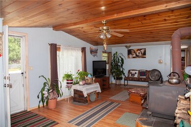 18 Gesualdi Dr, Chepachet, RI 02814 - photo 3