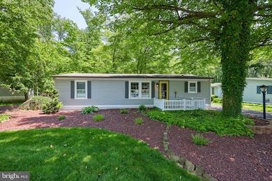 101 Maple Ave, Manheim, PA 17545 - photo 3