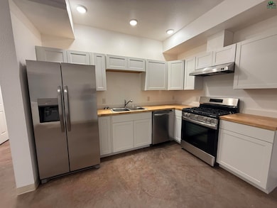 413 E 8th Ave, North Pole, AK 99705 - photo 2