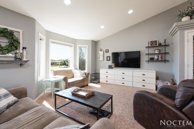 4818 Autumblaze Way-8
