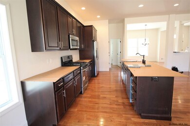 9 Frankie Ln, Clifton Park, NY 12065 - photo 3