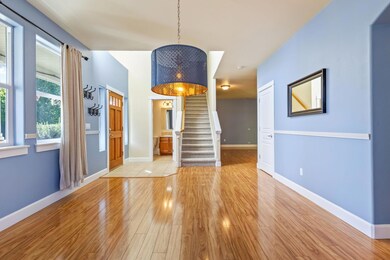 Formal Dining room 1