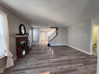 12947 Old Glory Dr, Fishers, IN 46037 - photo 3