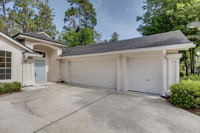 3 Car Garage