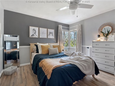 2302 Myers Ave, Dunbar, WV 25064 - photo 3