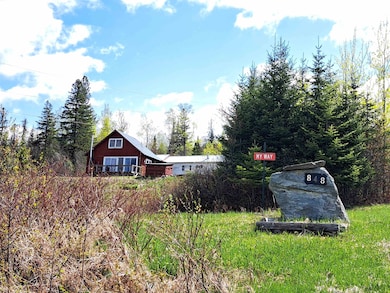 848 Diamond Pond Rd, Stewartstown, NH 03576 - photo 5