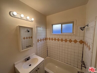 14663 Polk St, Sylmar, CA 91342 - photo 4