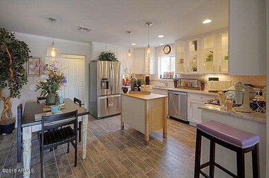 kitchendiningrooms_700