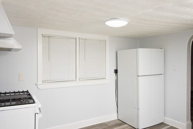 22 King St unit 2, Taunton, MA 02780 - photo 6