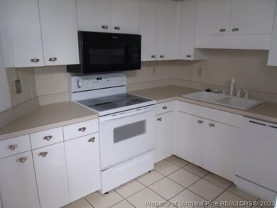 2512 Woodwind Dr, Fayetteville, NC 28304 - photo 7