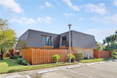 5662 SE Windsong Ln unit 408, Stuart, FL 34997 - photo 5