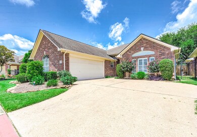 312 Pine Creek Dr, Friendswood, TX 77546 - photo 2