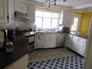 1330 Quincy Shore Dr, Quincy, MA 02169 - photo 6