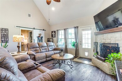 109 Emma Call Ct, Decatur, TX 76234 - photo 4