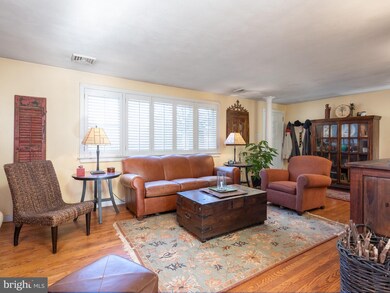 427 Brook Dr, Spring City, PA 19475 - photo 4