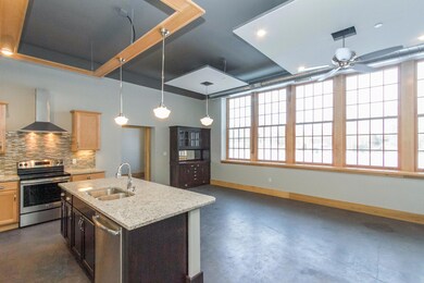 921_9th_st_unit_204_MLS_HID974219_ROOMki