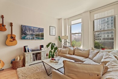 Lincoln Plaza II unit L413, Boston, MA 02111 - photo 3