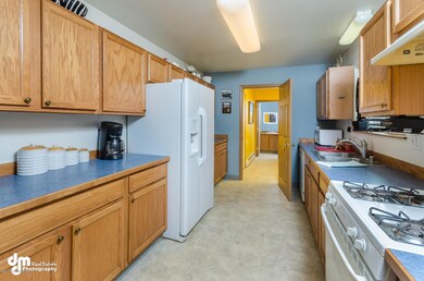2770 Meadow Lakes Loop Wasilla-large-005
