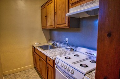 51 W Rosseter St unit 1, Brockton, MA 02301 - photo 6