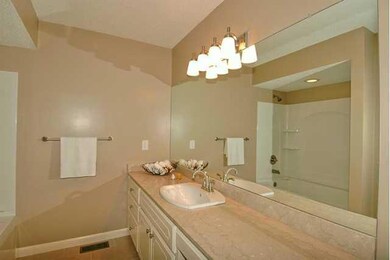 4907 Cedar Dr unit 53, West Des Moines, IA 50266 - photo 7