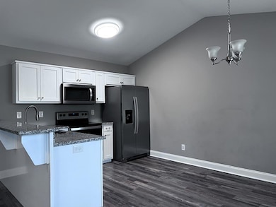 201 Jones St, Dalton, GA 30720 - photo 4