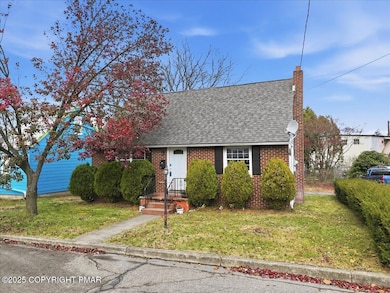 9 Park St, West Hazleton, PA 18202 - photo 2