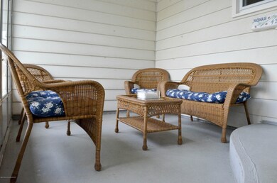 429 Maple Ln, Middletown, NJ 07748 - photo 4