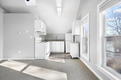 338 Summer St unit 10, Franklin, MA 02038 - photo 2