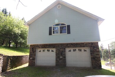 8 Horseshoe Dr, Honesdale, PA 18431 - photo 5