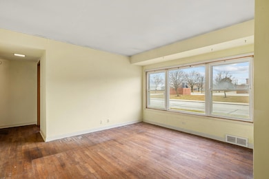 1330 Mayflower Ave, Sheboygan, WI 53083 - photo 4