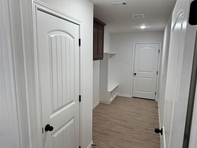 1020 Hereford Dr, Springtown, TX 76082 - photo 4