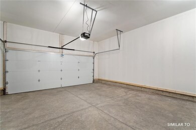 9724 Regatta Ln, Johnston, IA 50131 - photo 4