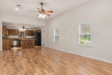 1611 N McDonald Ave, Decatur, TX 76234 - photo 5