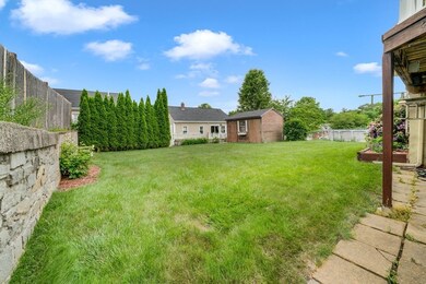 28 Laurel Ave, Methuen, MA 01844 - photo 4