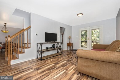 1931 Maplewood Dr, Hagerstown, MD 21740 - photo 5