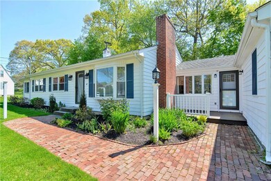 12 Valentine Dr, Barrington, RI 02806 - photo 2